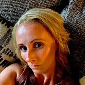 Meet your Posher, Liz